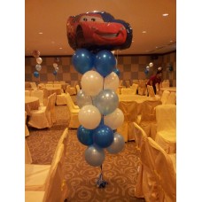 Helium balloon bunches with foil balloon on top
